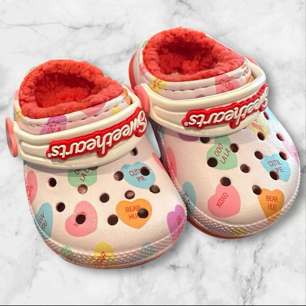 Sweethearts Crocs Childrens US Size 4 Fur Lined Limited Edition New